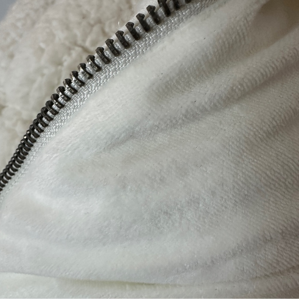PJ Salvage Santa Fe Sherpa Vest L - Picture 7 of 12